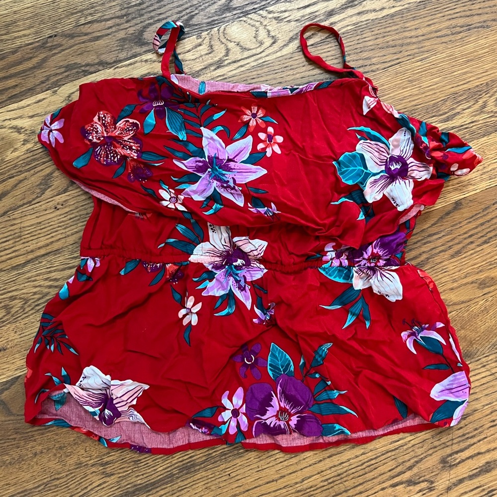 Medium red flowy floral Old Navy tank top